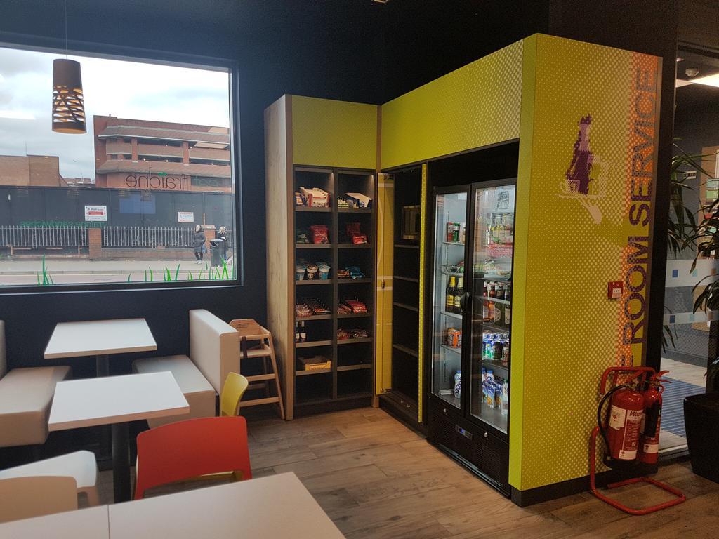Ibis Budget London Hounslow Extérieur photo