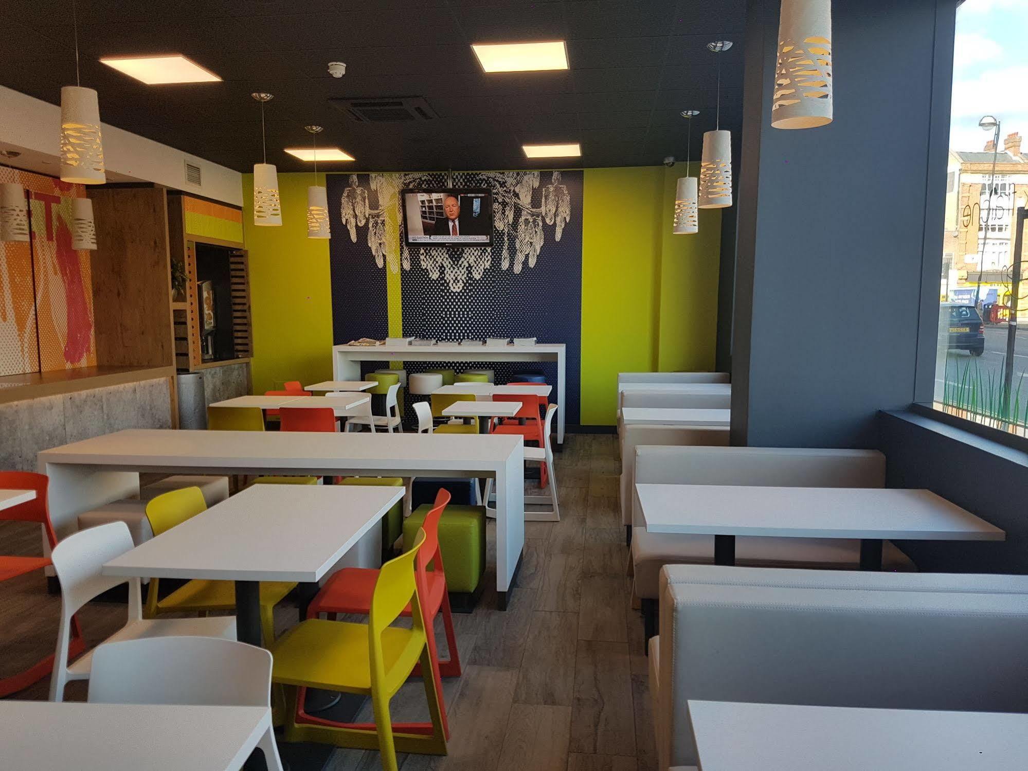 Ibis Budget London Hounslow Extérieur photo